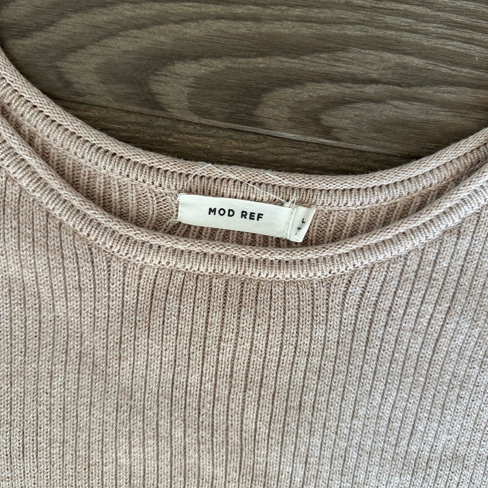 Beige Ribbed Crop Top - Picture 2 of 3